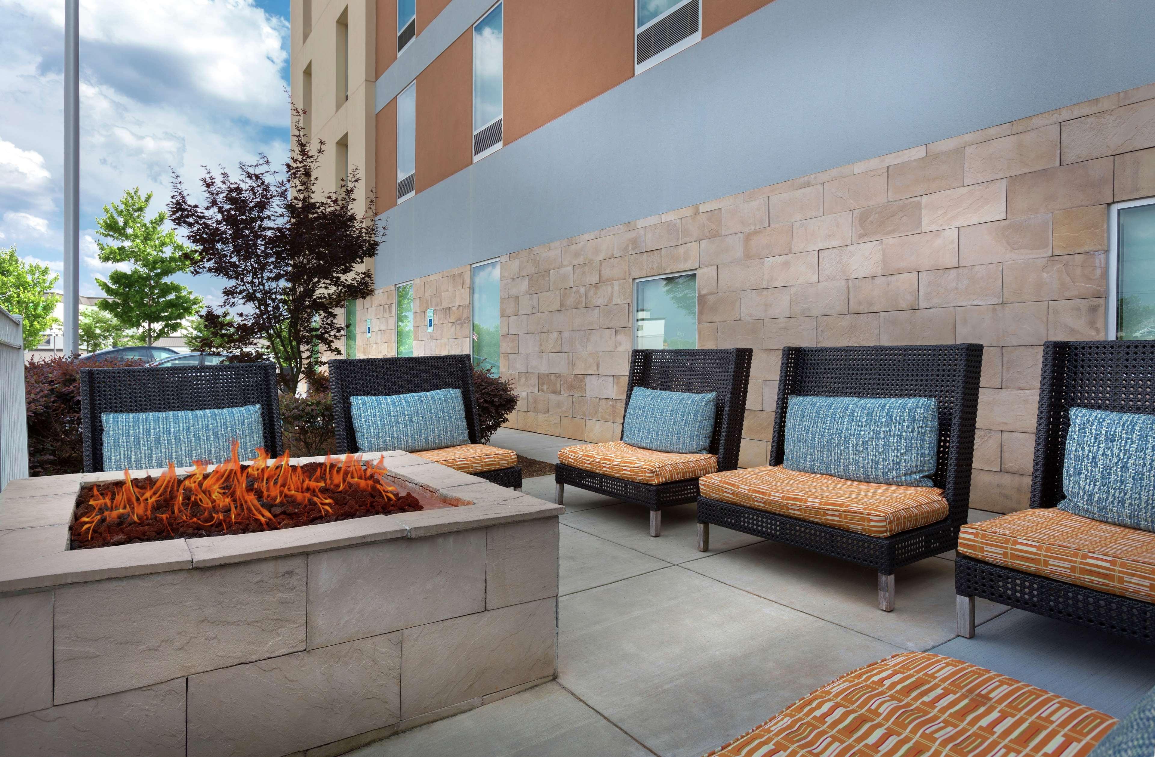 Home2 Suites By Hilton Greenville Airport Esterno foto